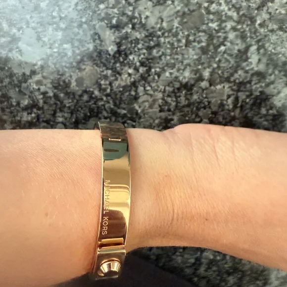 Michael Kors Gold and Brown Bracelet - Picture 4 of 16